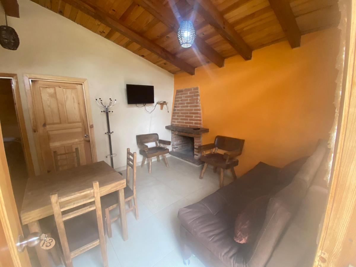 Los Pirineos 마자미틀라 외부 사진